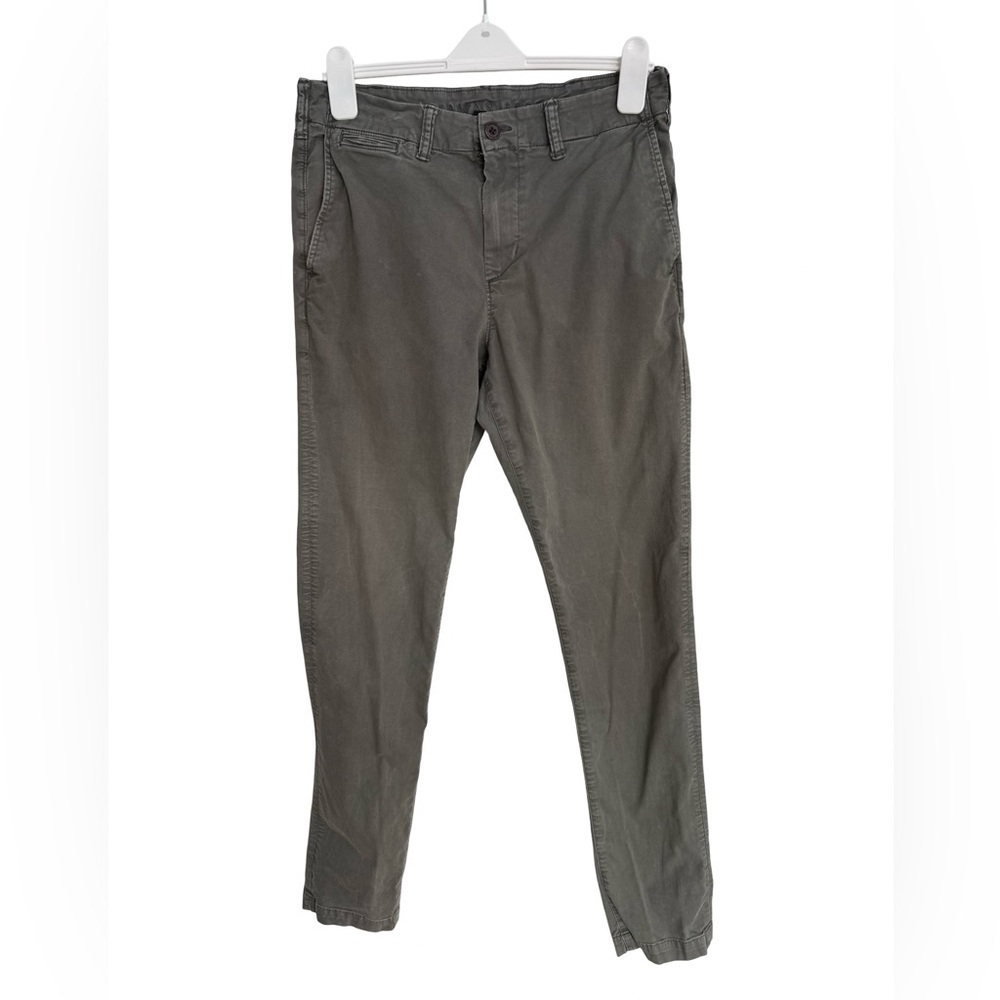 American Eagle Outfitters Dark Olive Chinos